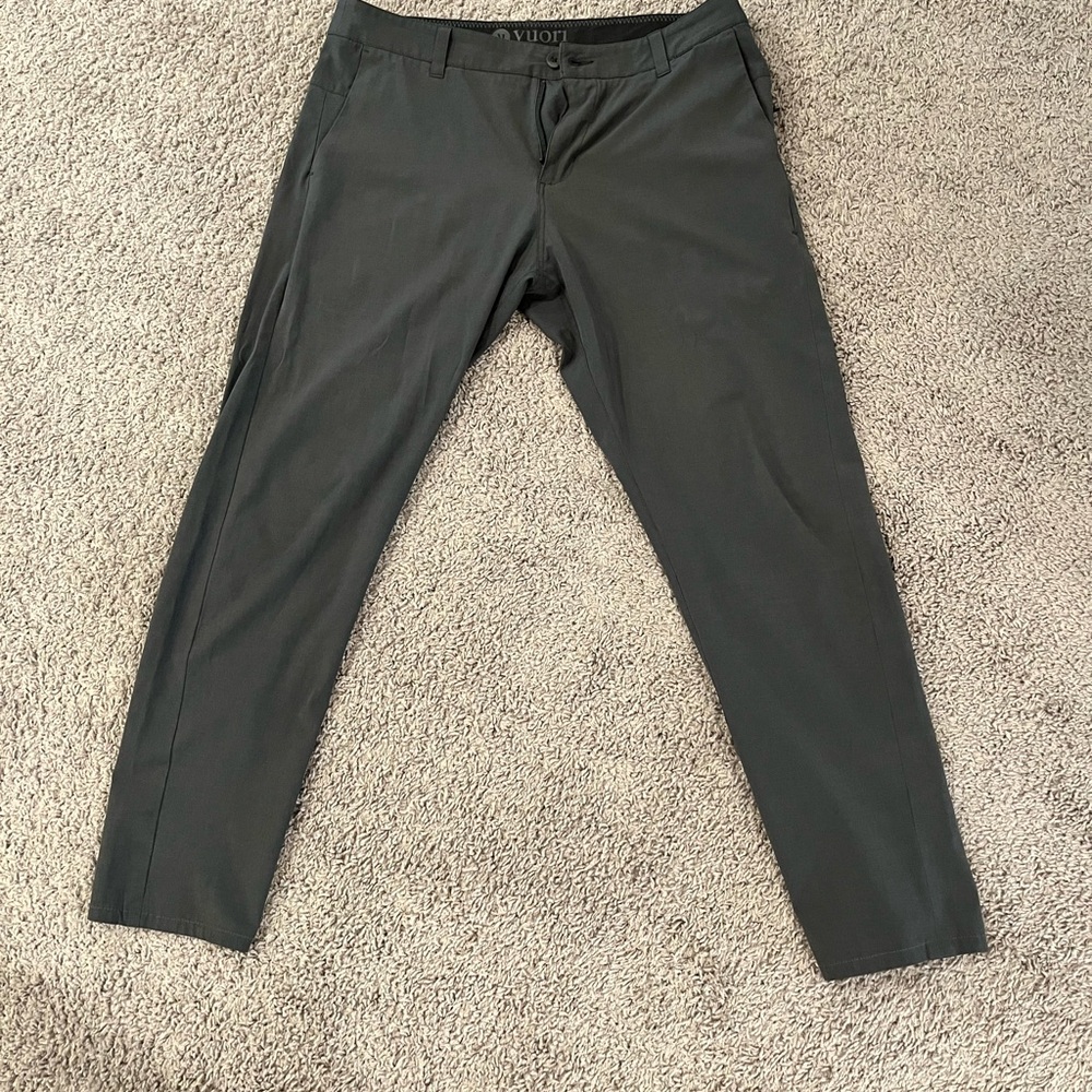 Vuori Aim Pant Charcoal Size: 34